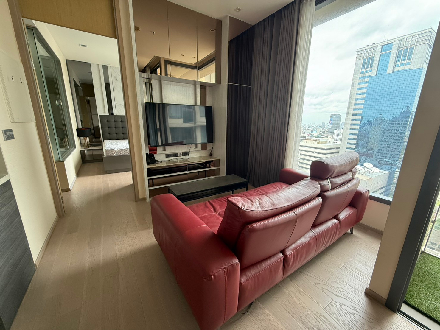 ด่วน! ปล่อยเช่าคอนโดหรู 2Bed 75 ตร.ม. ห้องใหญ่ใจกลางอโศก ทัศนียภาพสวย เดินทางสะดวกมาก