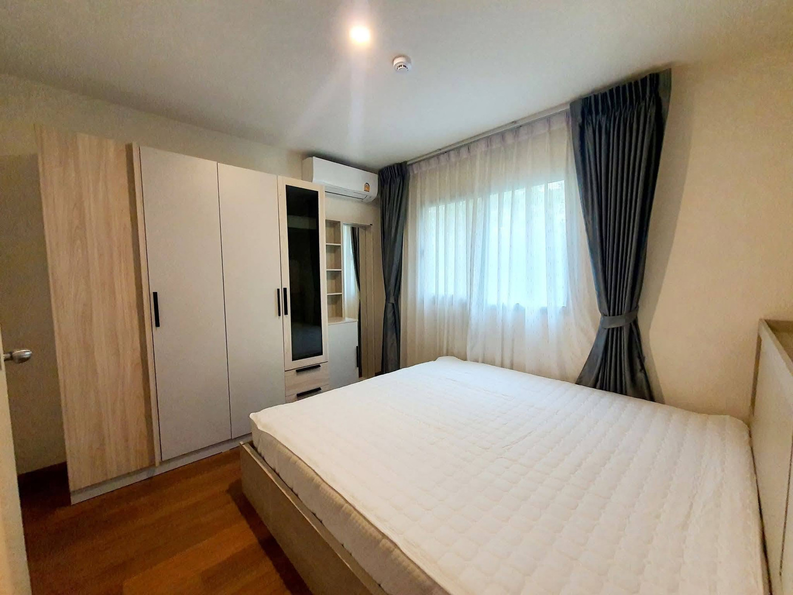 🏠🔥 Urgent rental! Beautiful room, corner room, garden view, Lumpini Condotown Ekachai 48 💥 reduced to only 8,500 baht/month! ✨ 1 bedroom room, size 34.8 sq m. | 2nd floor | Building A1
