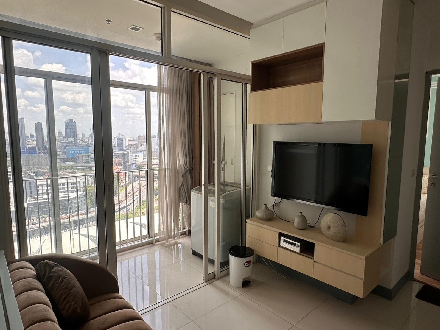 For rent Ideo Verve Ratchaprarop 1 bedroom, 1 bathroom, swimming pool, fitness, sauna, next to ARL Ratchaprarop, near BTS Phaya Thai. For rent Ideo Verve Ratchaprarop 1 bedroom, 1 bathroom, swimming pool, fitness, sauna, next to ARL Ratchaprarop, near BTS Phaya Thai.