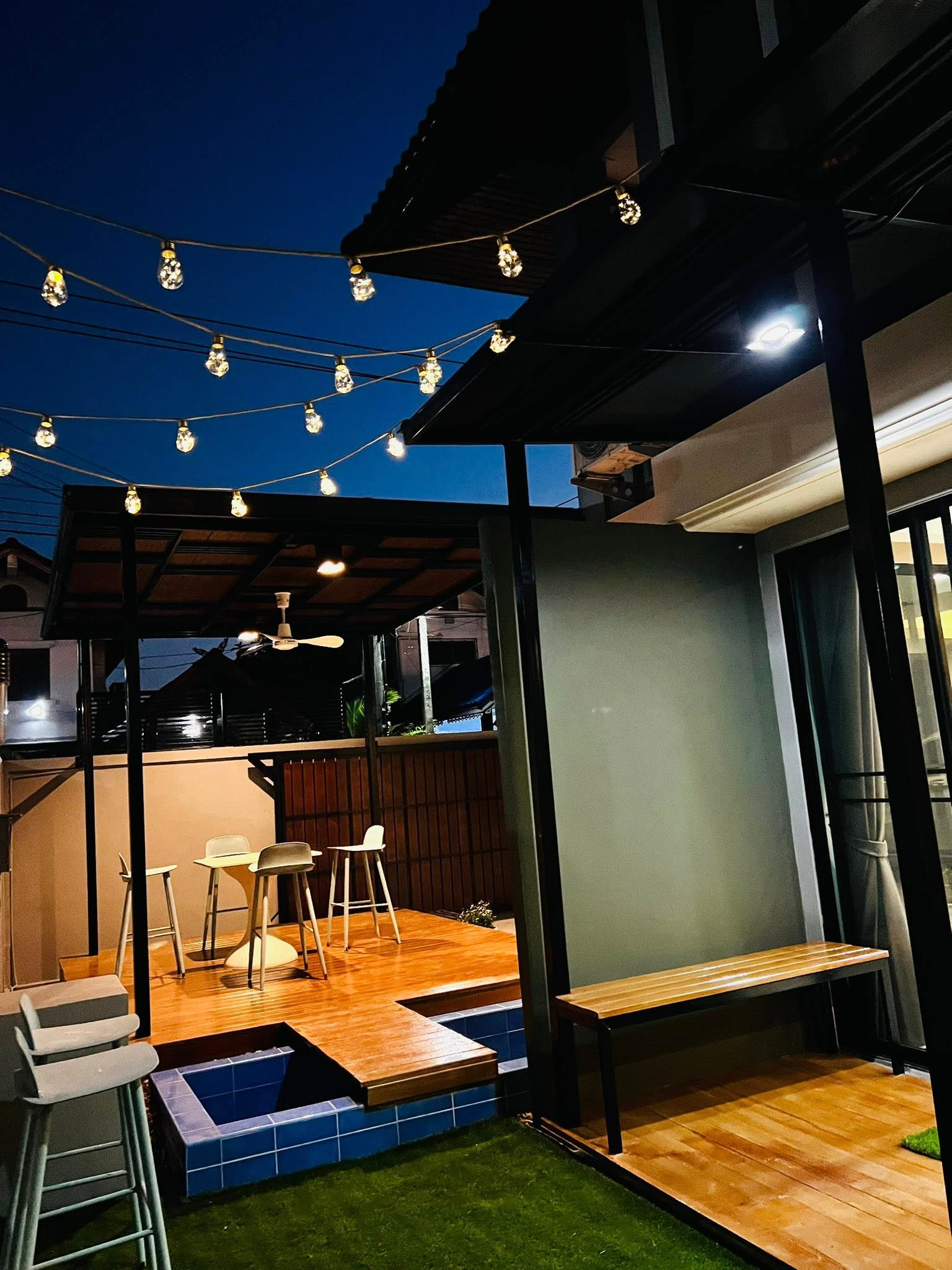 ให้เช่าบ้านเดี่ยว  2 ชั้น ตกแต่งสวย เฟอร์นิเจอร์ครบ หมู่บ้าน หมู่บ้านมณียา ถนนเลียบทางด่วนรามอินทรา ราคาเช่า42,000 บาท/เดือน – รูปที่ 4