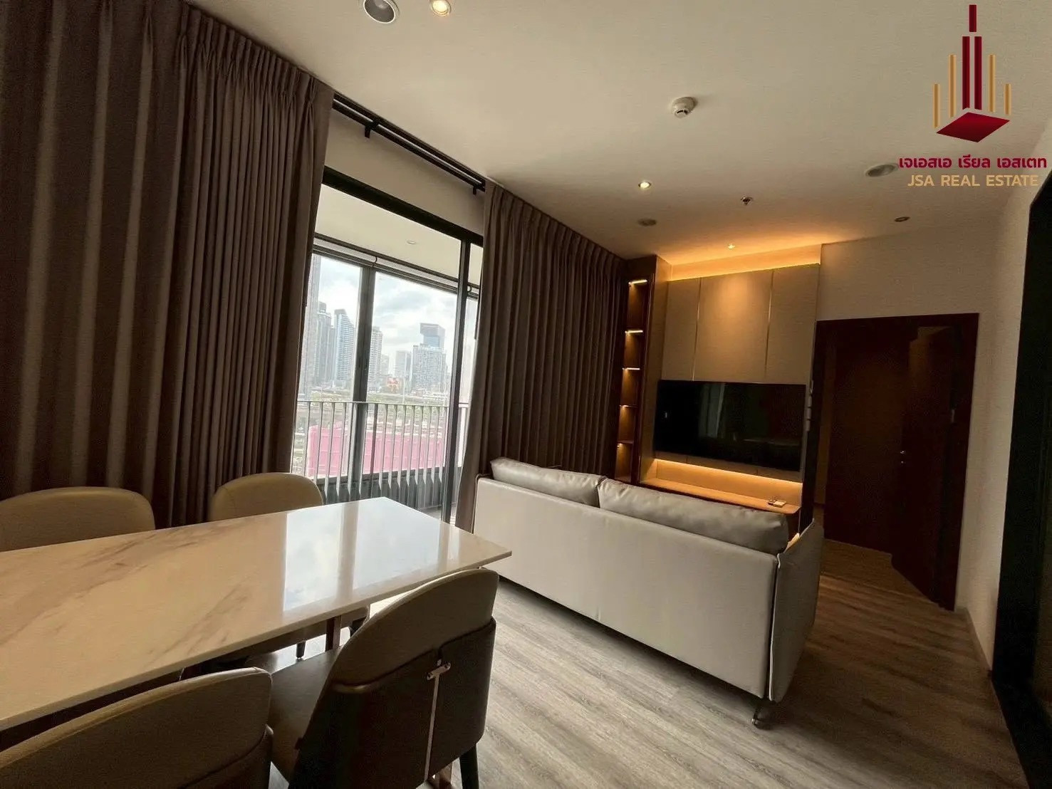Beautiful room, good location 🏙️ Ideo Mobi Asoke | 2 bedrooms