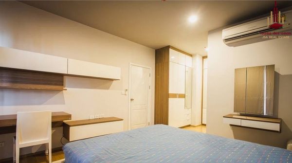 ✨ For Rent: Hive Sathorn Condo ✨ 💰 Only 20,000 THB/month 