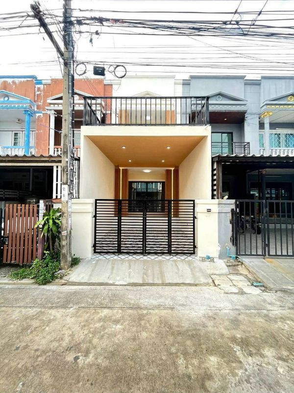 For Sale Townhouse/Townhome , Baan Phuttachad Nong Khaem , newly renovated , MRT-Lak Song , Nong Khaem , Nong Khaem , Bangkok , CX-173041