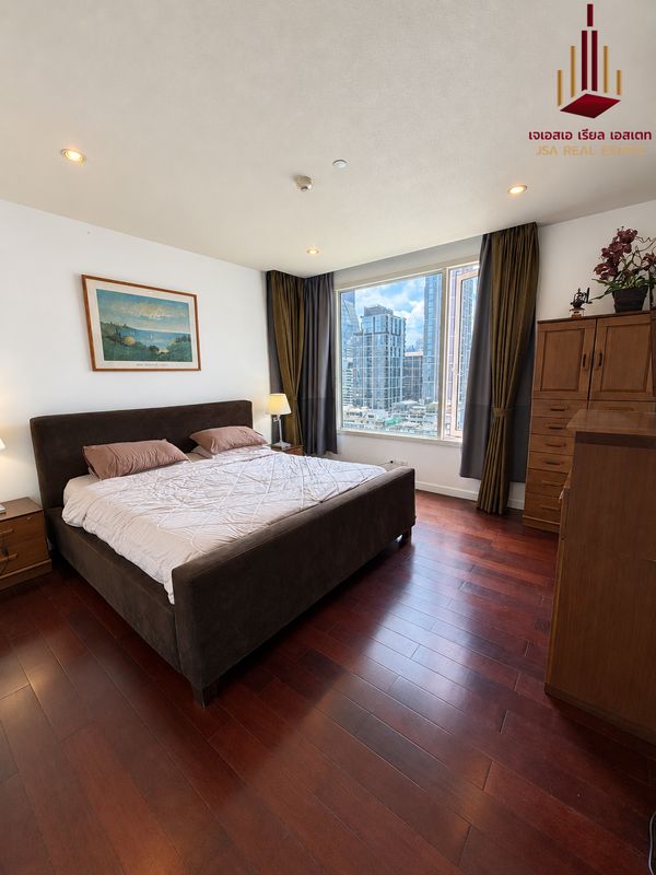 ✨ For Rent: Manhattan Chidlom Condo ✨ 💰 Only 50,000 THB/month 