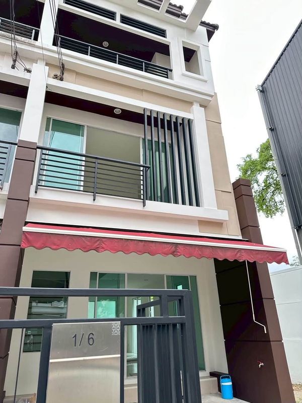 ให้เช่า  ทาวน์เฮ้าส์ 3 ชั้น บ้านกลางเมือง พระราม 3–ราษฎร์บูรณะ บ้านใกล้ส่วนกลาง | ทำเลดีมาก