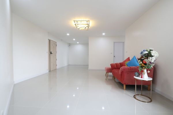 ✨ 2 ห้องนอน | ห้องกว้าง ฟังก์ชันครบ ราคาดี เพียง 4.5 ล้านบาท! 📍 Fortune Condo Town