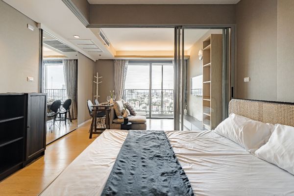Siamese Ratchakru / 1 Bedroom (SALE WITH TENANT) LPIN095