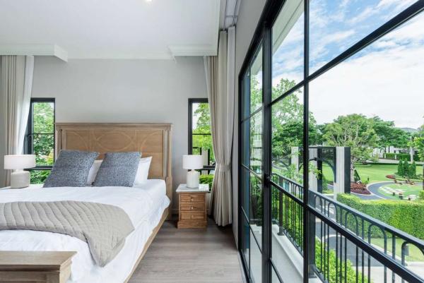 Setthasiri Bangna KM.10 / 5 Bedrooms (FOR RENT) POON330