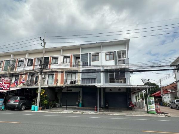 Family City Village, Na Pa Subdistrict, Mueang District, Chonburi Province / 3 Storey (FOR SALE) NANN012