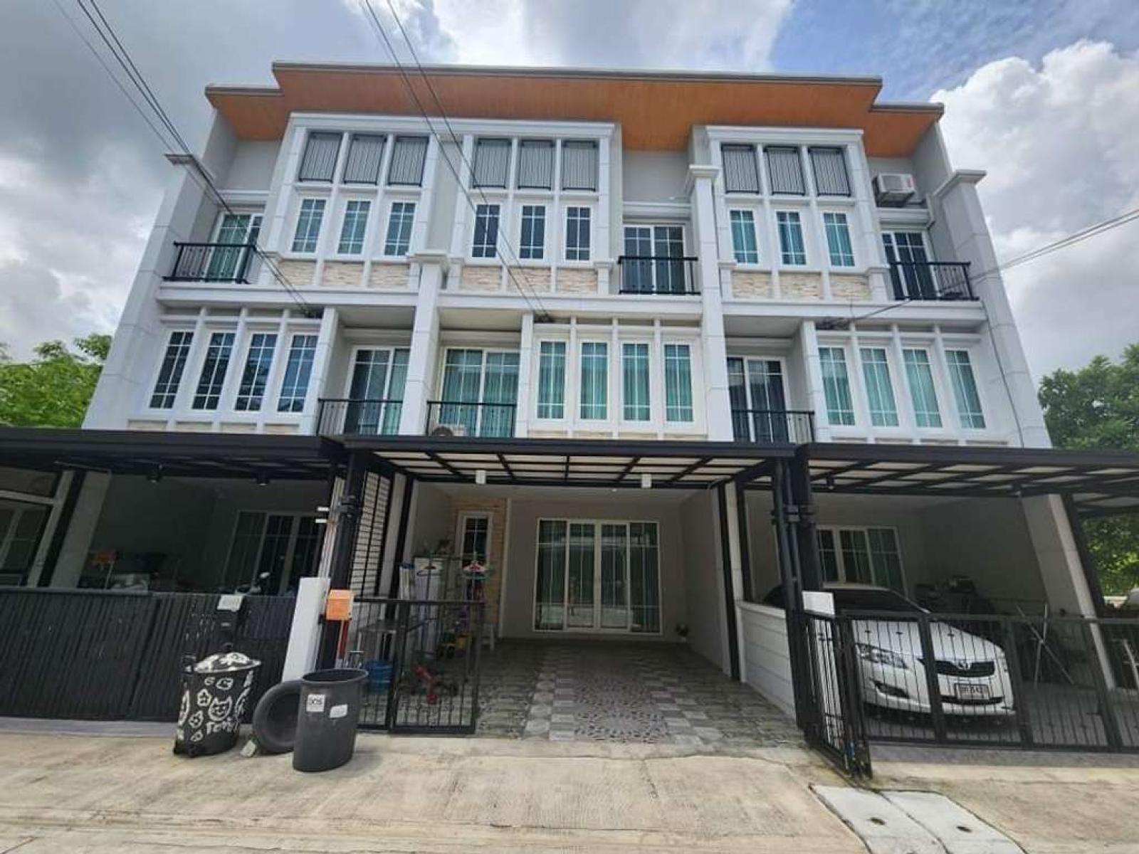 Golden City Chaengwattana - Muang Thong / 5 Bedrooms (FOR SALE) BNS254