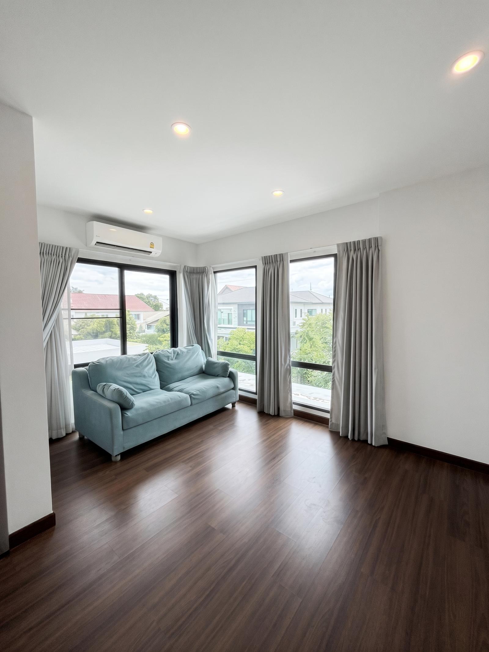 02/10/2026, บ้านเดี่ยว 4 ห้องนอน 262 ตร.ม. ที่ดิน 102 ตร.ว. คุ้มมาก 🏡 ราคา 11,900,000 บาท 0642748883 02/10/2026, บ้านเดี่ยว 4 ห้องนอน 262 ตร.ม. ที่ดิน 102 ตร.ว. คุ้มมาก 🏡 ราคา 11,900,000 บาท 0642748883