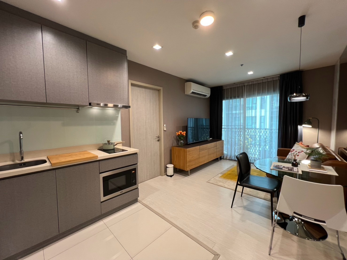 ให้เช่า Rhythm Sukhumvit 36-38 | 2 ห้องนอน | ห้องแต่งใหม่ พร้อมอยู่ ให้เช่า Rhythm Sukhumvit 36-38 | 2 ห้องนอน | ห้องแต่งใหม่ พร้อมอยู่