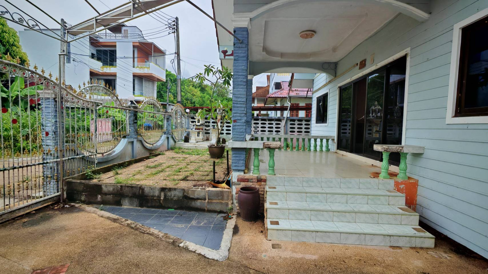 บ้านเดี่ยว 80 ตร.ว.  เหมาะทำพูลวิลล่า พิกัดซ.ไสยวน ต.ราไวย์ ภูเก็ต 3ห้องนอน2ห้องน้ำ ที่จอด 3 คัน ต่งแล้วราคาตลาด 12.9 M (ขายตามสภาพเพียง 6.5 M )   – รูปที่ 4