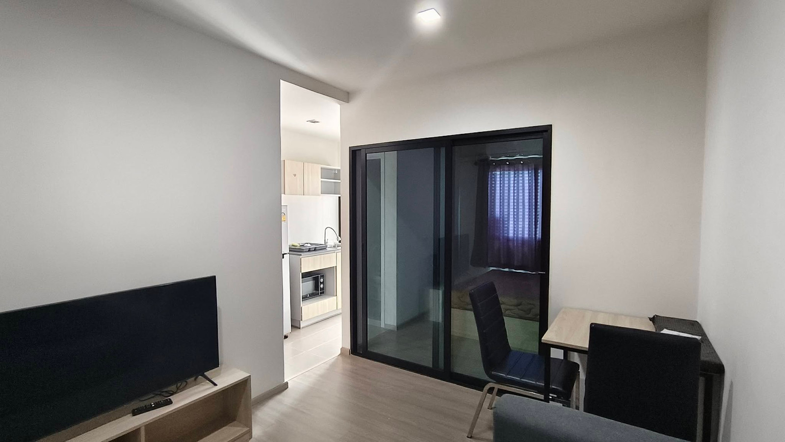 ราคาสุดปัง 7500 ชั้น 1 กั้นห้องนอน มีเครื่องซักผ้า 📢 Line : @085pucam / 0627941024 🥳 YKP Rental Condo ราคาสุดปัง 7500 ชั้น 1 กั้นห้องนอน มีเครื่องซักผ้า 📢 Line : @085pucam / 0627941024 🥳 YKP Rental Condo