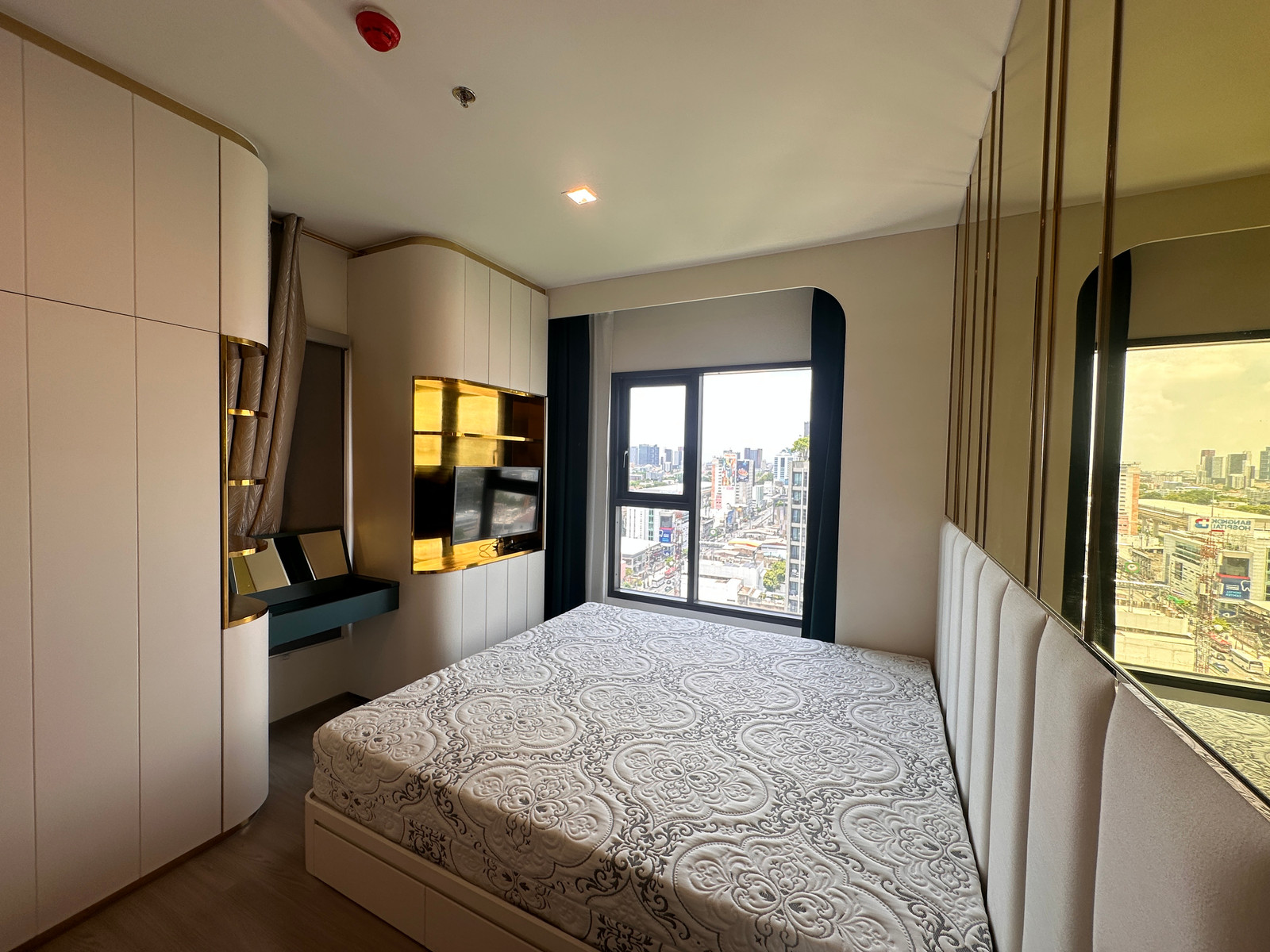 📢 (ให้เช่า) The Base Thonglor–Phetchaburi