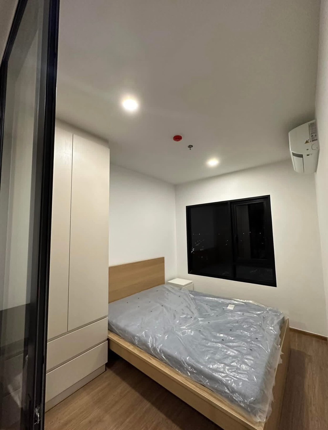 ให้เช่าคอนโด ห้องใหม่ ใกล้ MRT / ซีคอนบางแค 