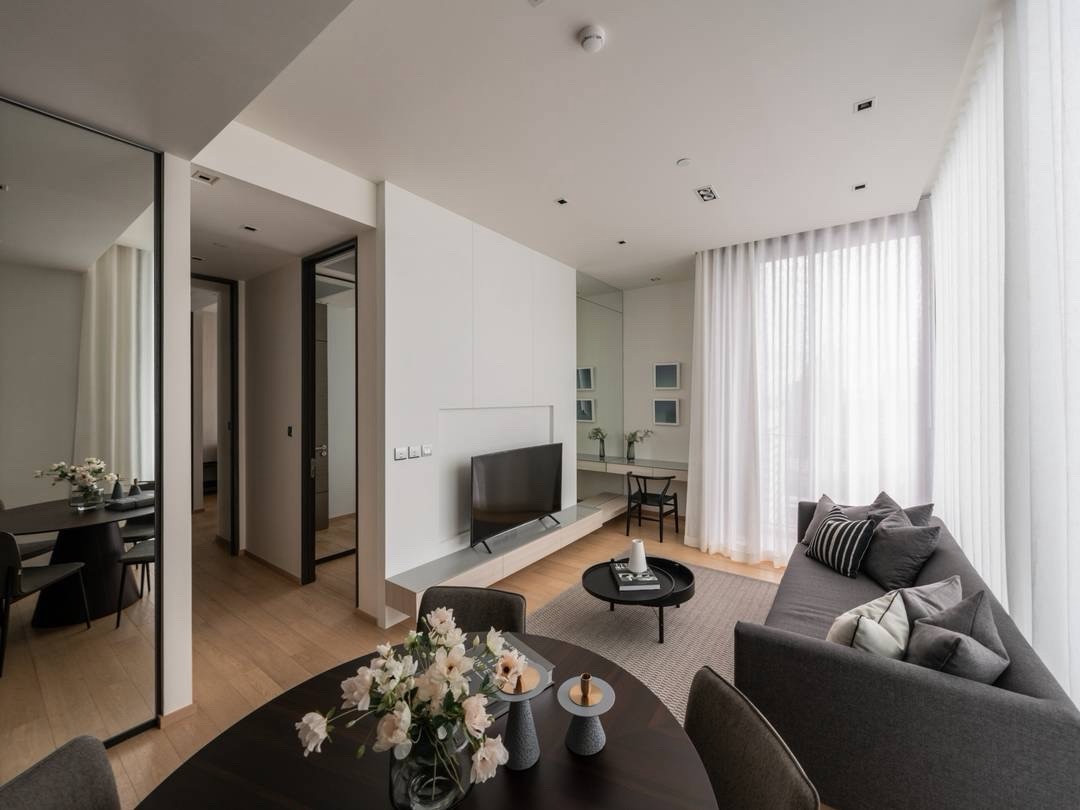 🔥Best Deal✨ 28 Chidlom, size 74 sq m, 2 bedrooms, beautiful room, fully furnished, ready to move in.