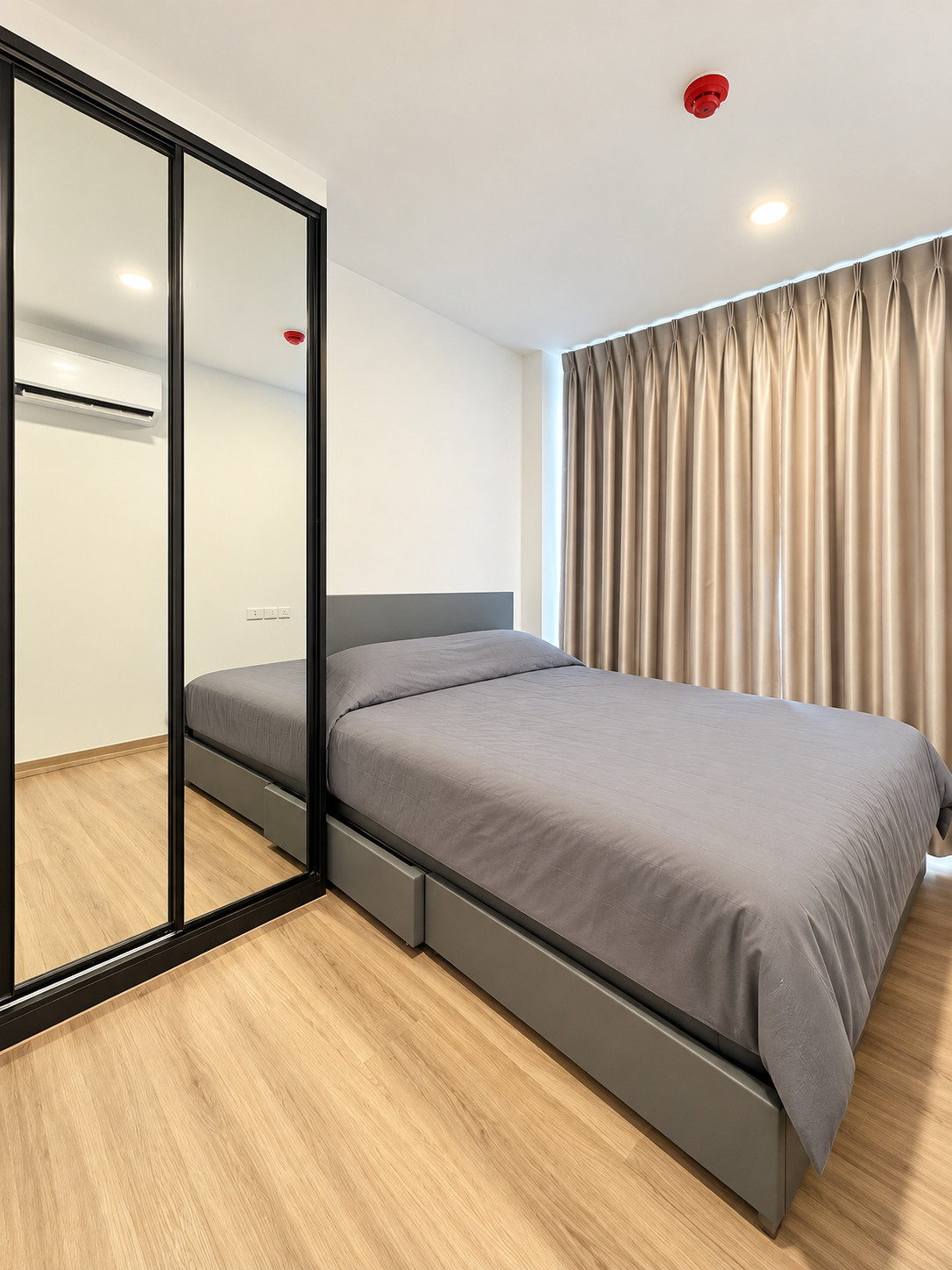 ให้เช่า 15,000 | Cybiq Ratchada 32 ห้องมุม ชั้น 5 วิวสระ 28.16 ตร.ม. – รูปที่ 3