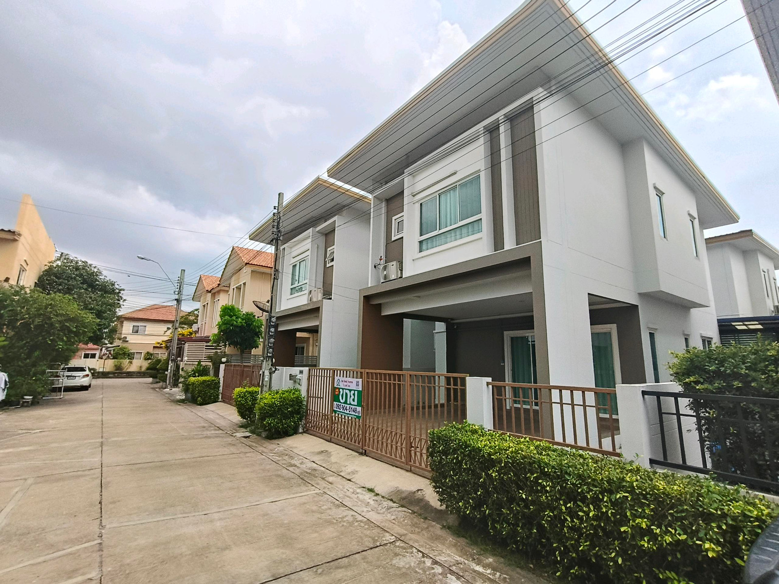 ขายบ้านเดี่ยวสภาพใหม่พร้อมเฟอร์ทั้งหลัง – รูปที่ 2