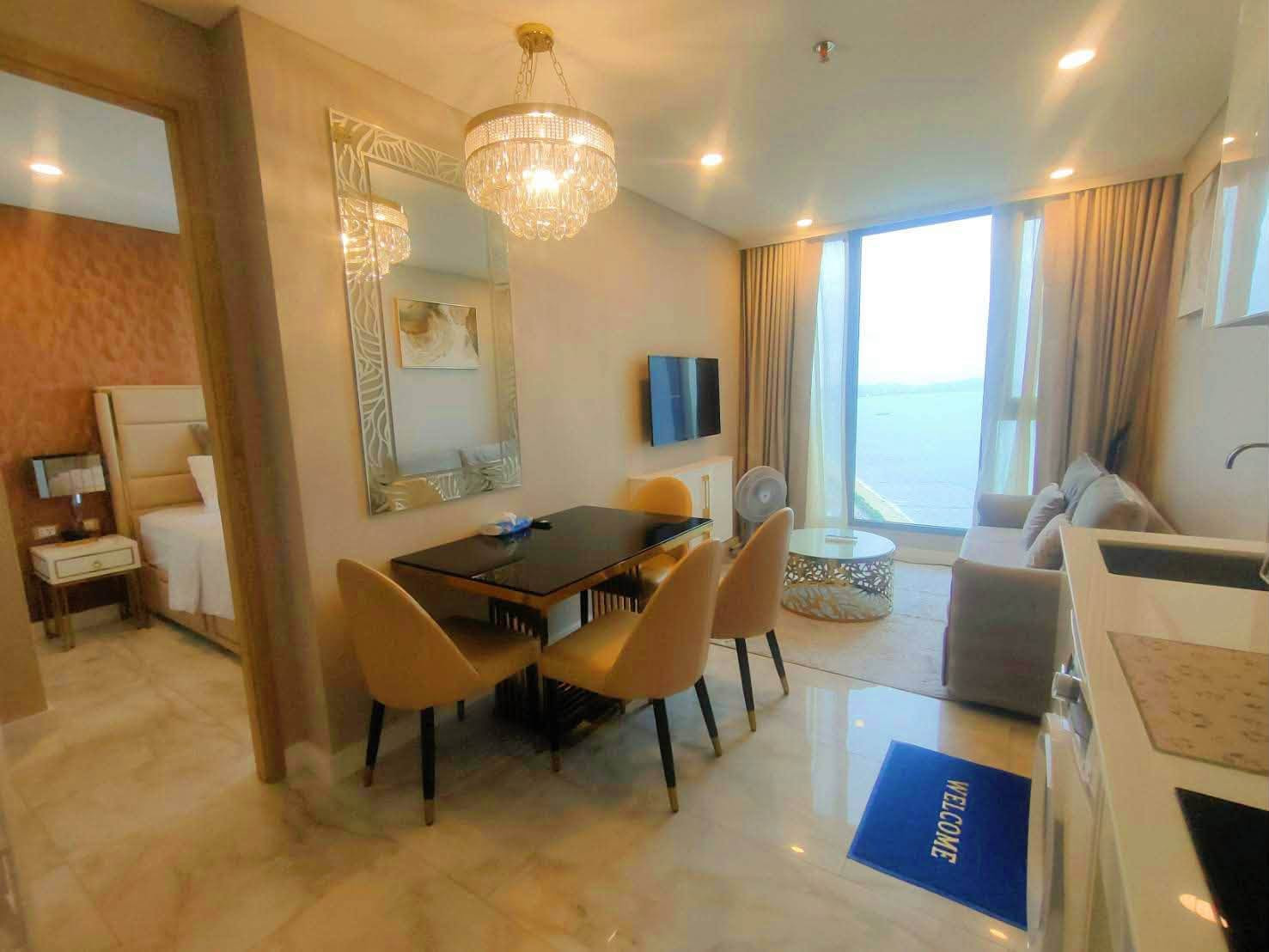 Copacabana Beach Jomtien Condo for rent, high floor, sea view. Copacabana Beach Jomtien Condo for rent, high floor, sea view.