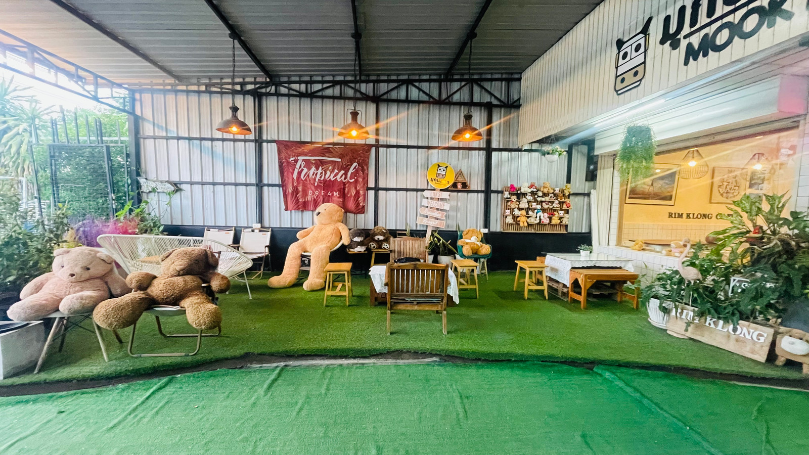 Restaurant/cafe for rent in Rangsit area Restaurant/cafe for rent in Rangsit area