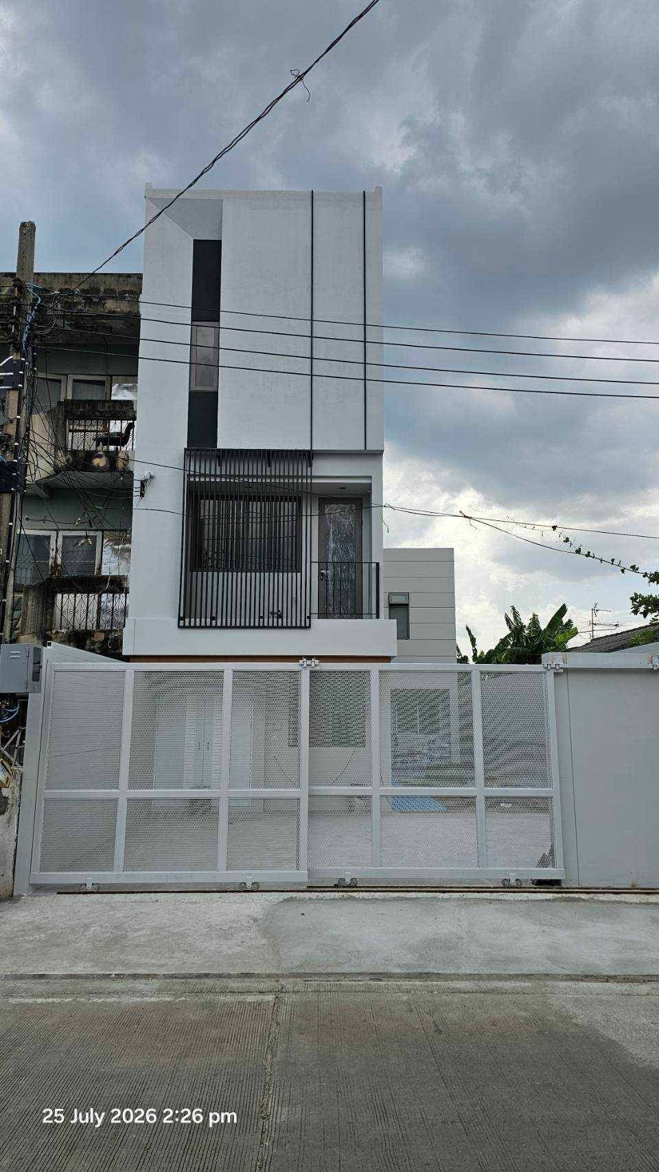 SFF189🔥 **For sale! 3-story townhome on the edge of Bangna Rattanathani | Soi Bangna-Trad 53 SFF189🔥 **For sale! 3-story townhome on the edge of Bangna Rattanathani | Soi Bangna-Trad 53
