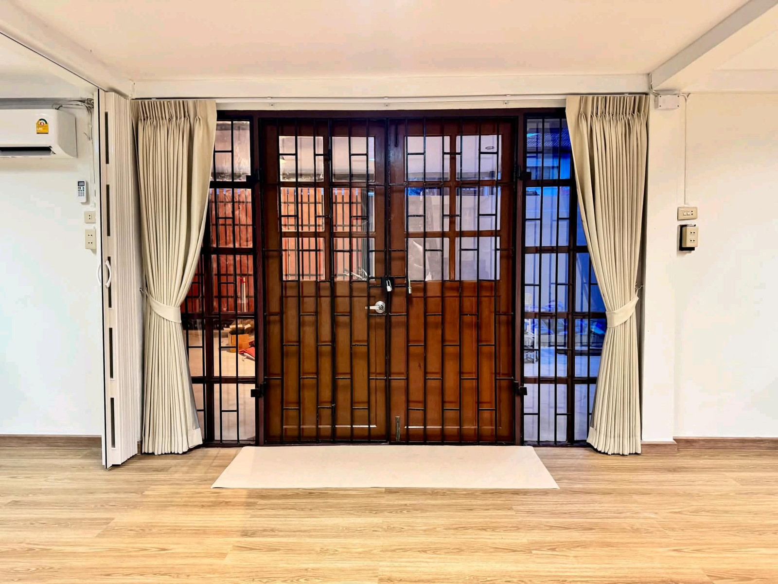 2-storey detached house for rent | Udomsuk 50, intersection 2-14 ✨ Newly renovated, house width 220 sq m. on land 50 sq m. - get space like a real house, close to BTS/MRT, convenient travel into the city. 2-storey detached house for rent | Udomsuk 50, intersection 2-14 ✨ Newly renovated, house width 220 sq m. on land 50 sq m. - get space like a real house, close to BTS/MRT, convenient travel into the city.