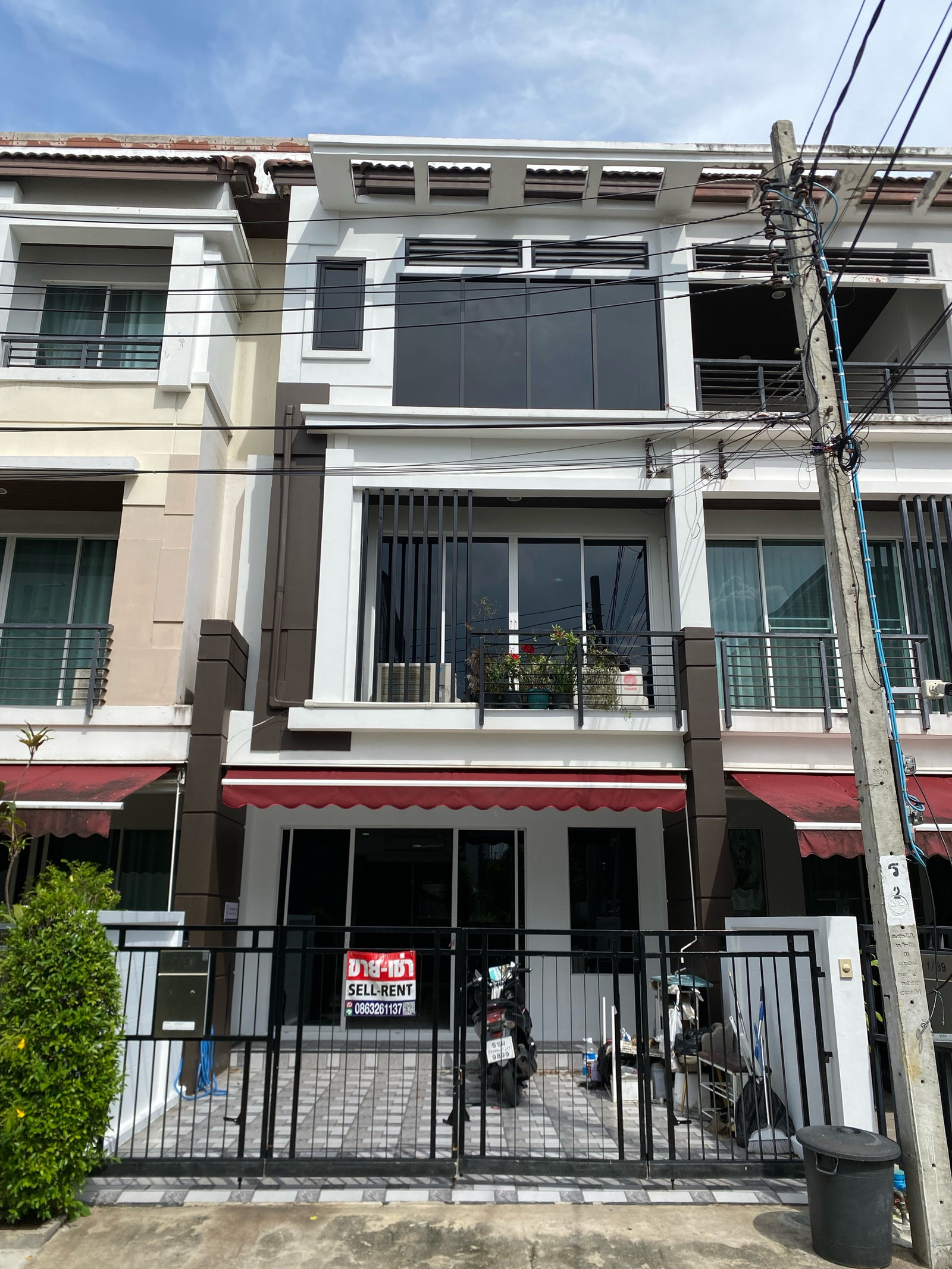 ขาย เช่าทาวน์โฮม 3 ชั้น บ้านกลางเมือง พระราม 3 – ราษฎร์บูรณะ ซอยวัดสน  จากซอยราษฎร์บูรณะ 44 ใกล้วงเเหวนอุตๆ
