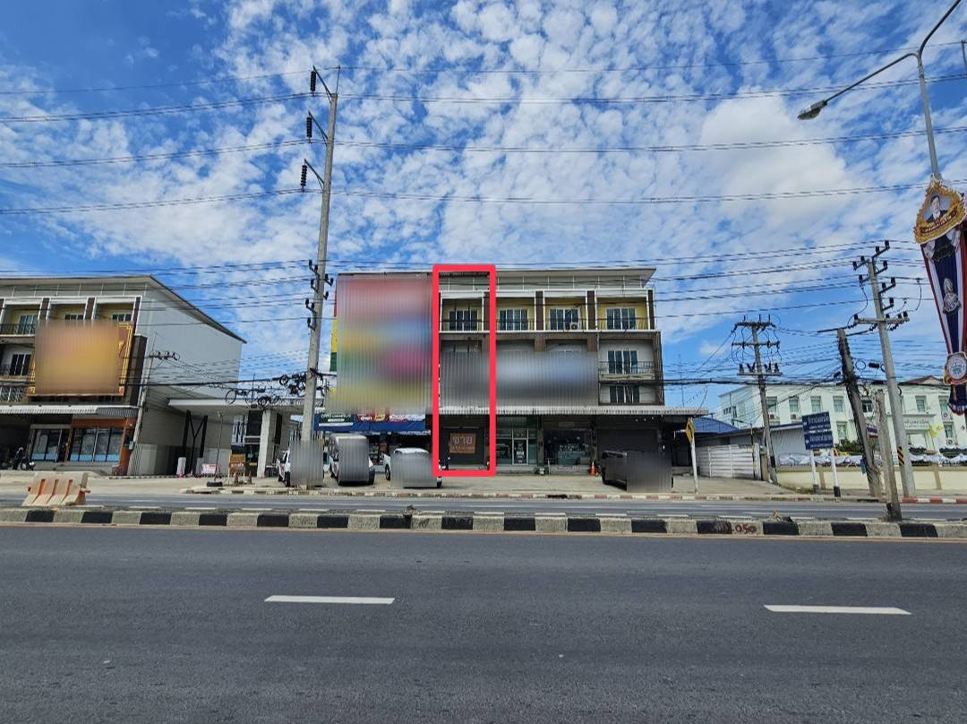 4-story commercial building for sale, potential location next to Sam Khok District Office. Opposite Sam Khok Market 4-story commercial building for sale, potential location next to Sam Khok District Office. Opposite Sam Khok Market