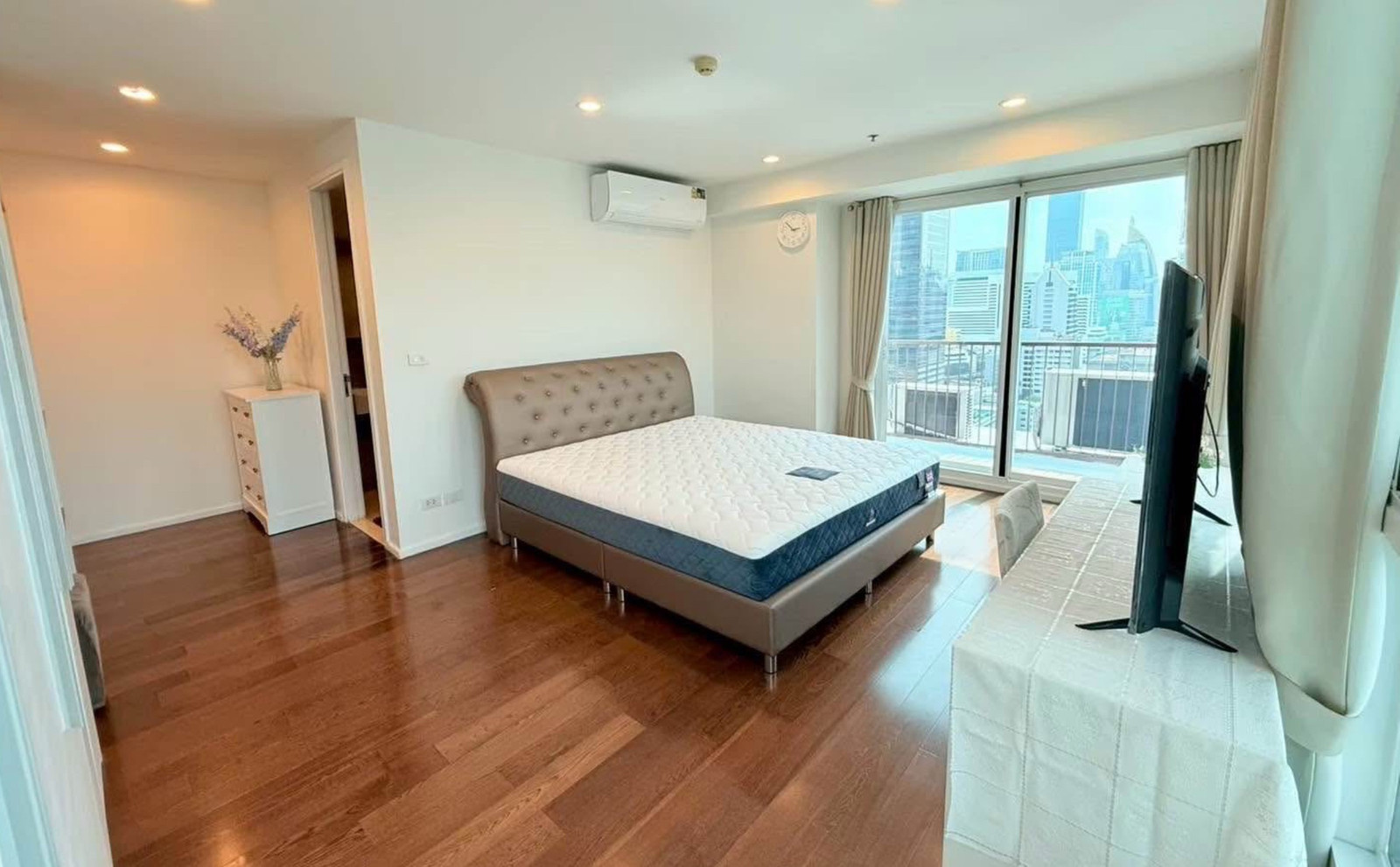 🌃 15 Sukhumvit Residences พร้อมอยู่ ทำเลใจกลางเมือง เดินทางสะดวก 🌃 15 Sukhumvit Residences พร้อมอยู่ ทำเลใจกลางเมือง เดินทางสะดวก