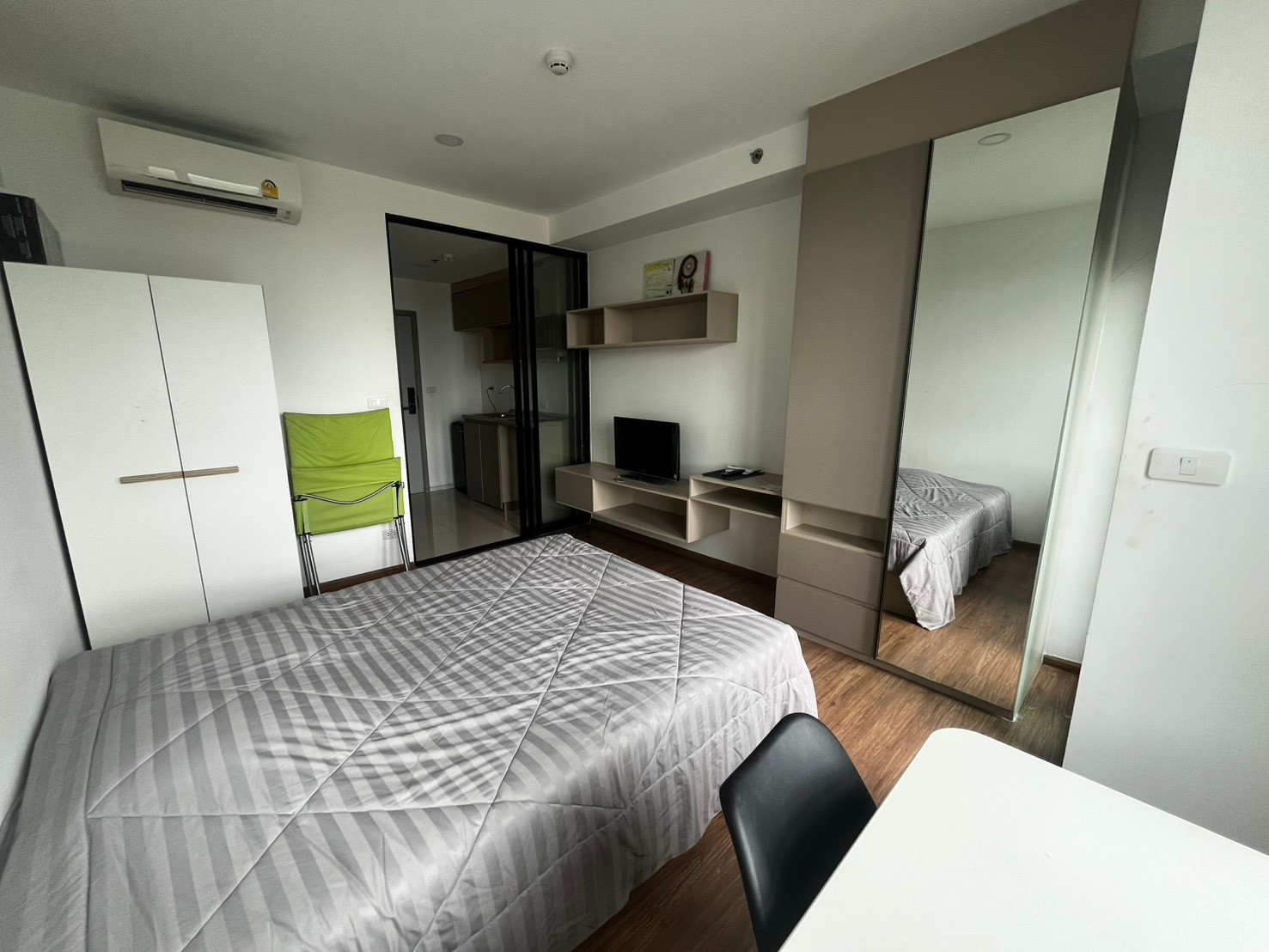 "For rent" Condo The Origin Ram209 Interchange (Minburi Station) 7,600 baht/month "For rent" Condo The Origin Ram209 Interchange (Minburi Station) 7,600 baht/month