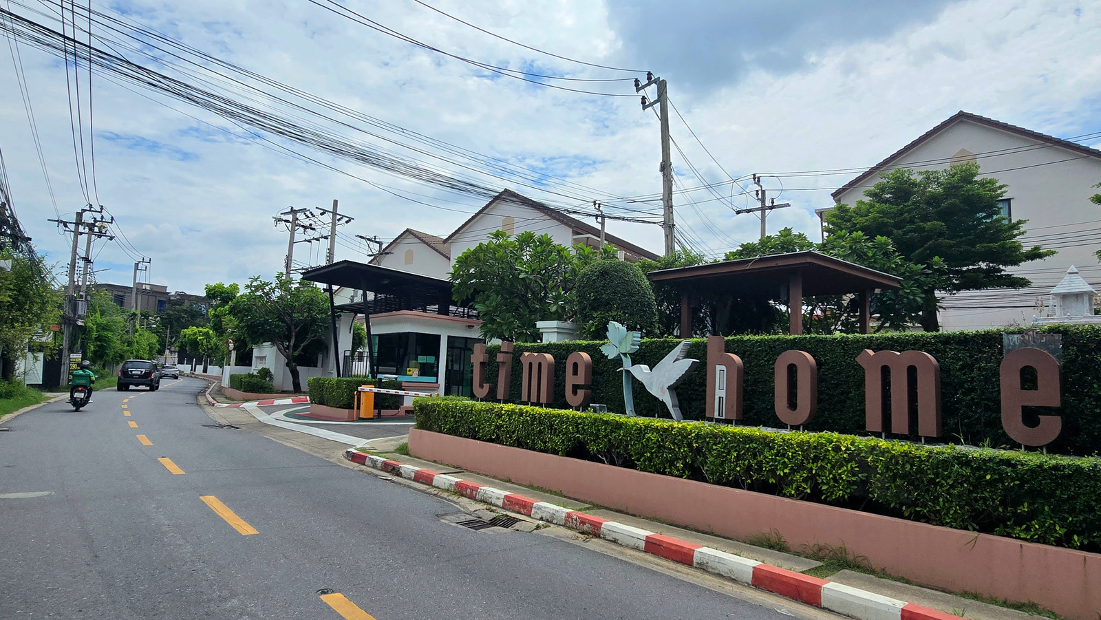 ขายทาวน์โฮมทำเลดี โครงการ Time Home สูง 3 ชั้น ซอยหัวหมาก 21 ใกล้ มหาลัย ABAC เนื้อที่ 19.4 ตรว. – รูปที่ 2