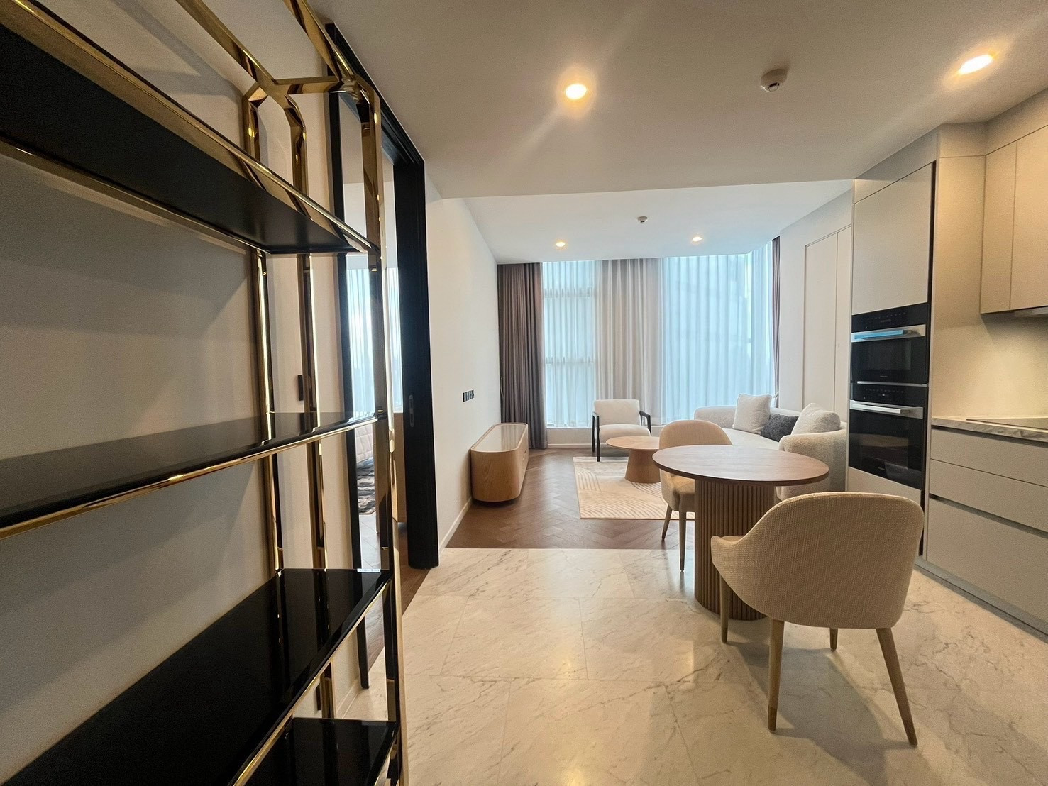✨For Rent 🐶🐱 Pet Friendly — The Residences 38 | Luxury Living in Thonglor✨Rent: 80,000 THB / month 🏡 1 Bedroom | 57 sq.m. | Fully Furnished 📞 Contact Aomam (Agent) Tel./Line ID: 0955871692 WhatsApp: +66 95 587 1692 – รูปที่ 2