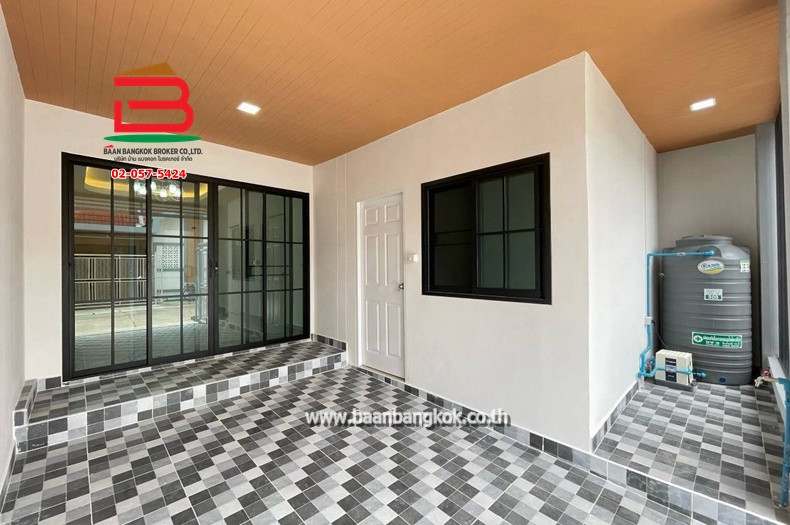 Townhouse, Ruean Suk Village 1, Rangsit-Khlong 7, area 18 sq m., near Lotus Rangsit Khlong 7, Rangsit-Nakhon Nayok Road, Lam Phak Kut Subdistrict, Thanyaburi District, Pathum Thani Province. – รูปที่ 3