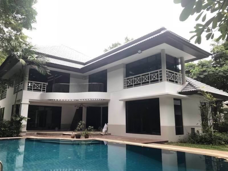 Large house for rent, 1 rai, in the Nichada Park Pak Kret project.