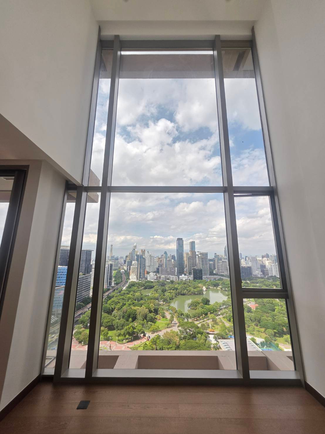 Dusit Parkside: Duplex 2bed 2.5bath 115.78sqm. Type B3 Full 51,000,000 Lumpini view Am: 0656199198