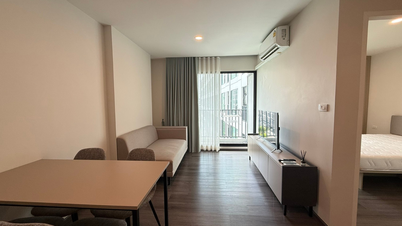 For Rent: Flexi Sathorn–Charoen Nakhon | 1 Bedroom, 35 sq.m. | Near ICONSIAM