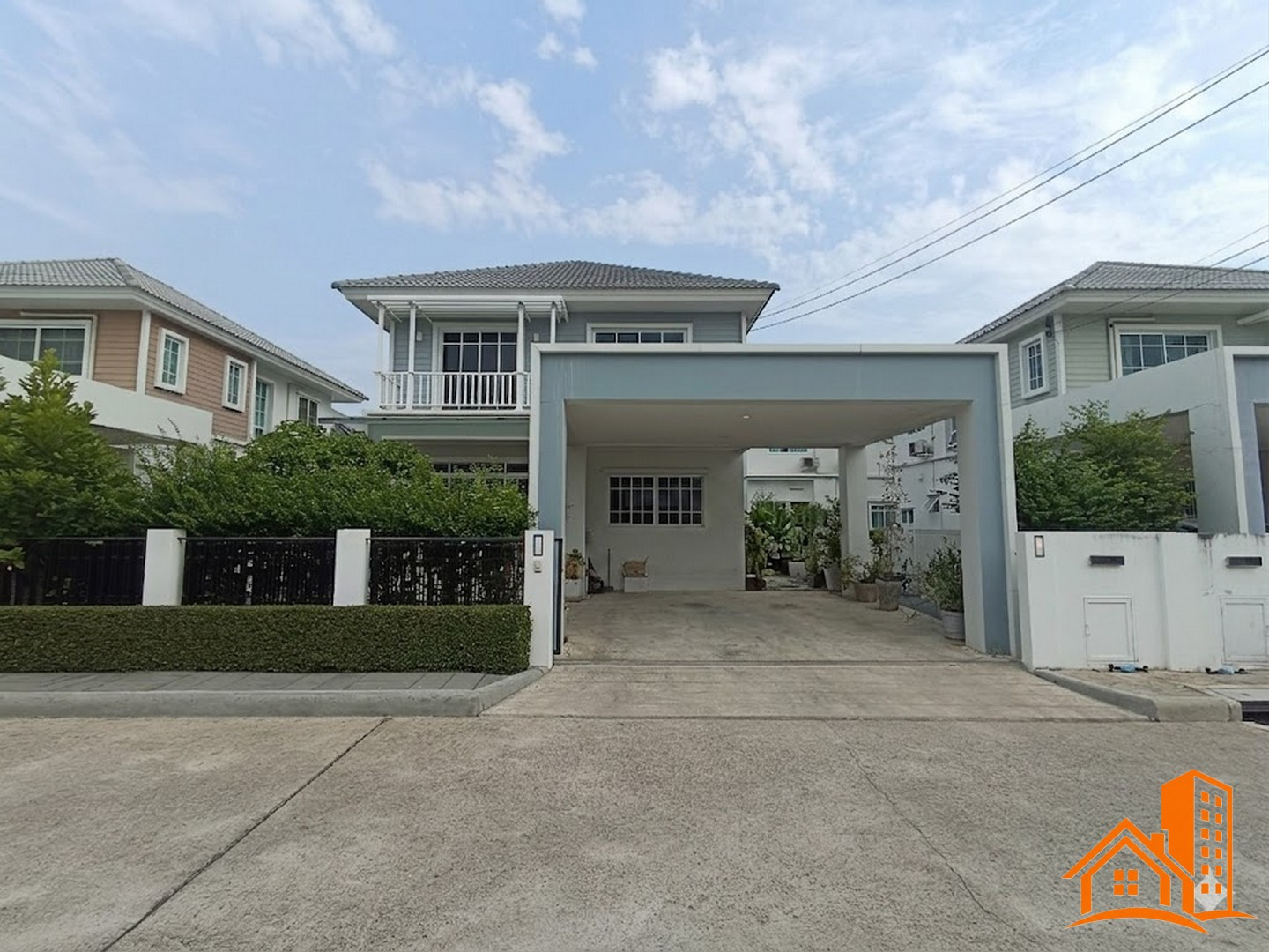Detached House (56.3 Sq. Wah)