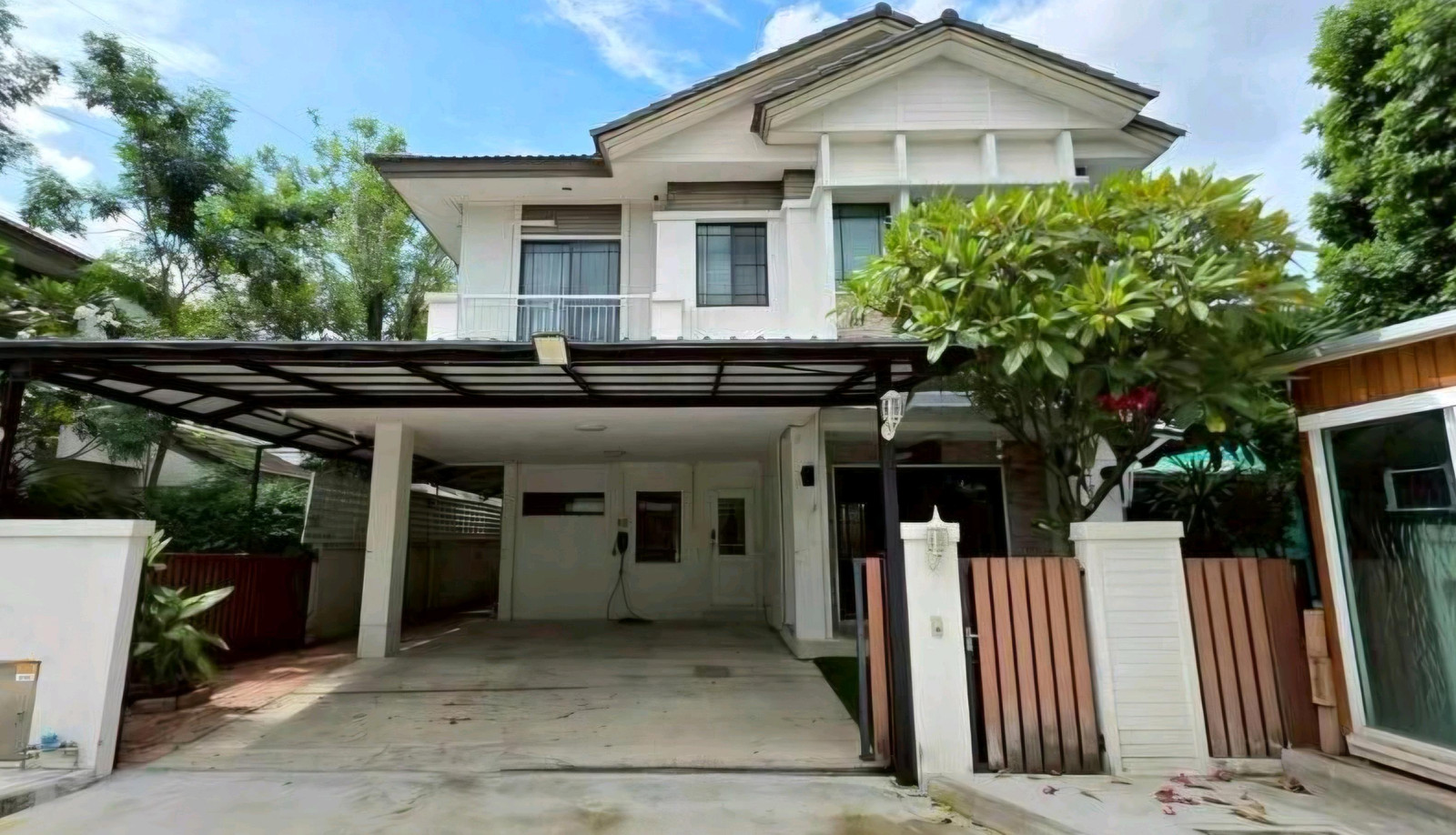 2-storey detached house for rent, 87 sq m., Sukhaphiban 5 Road, Watcharaphon, near 2-storey detached house for rent, 87 sq m., Sukhaphiban 5 Road, Watcharaphon, near