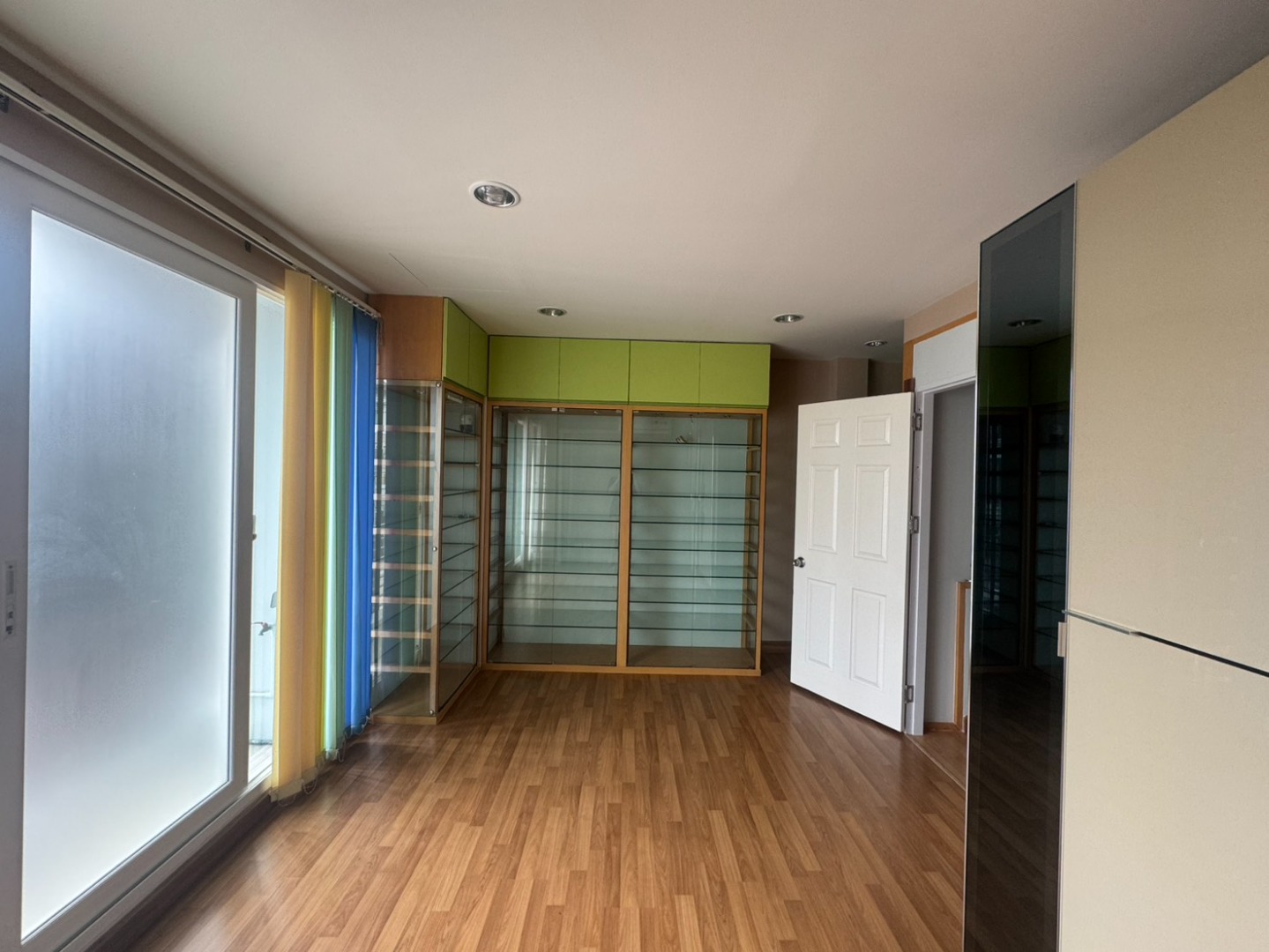 🏡 Corner 3-Storey Townhome for Rent Baan Klang Muang Urbanion Rama 9 – Ladprao – รูปที่ 2