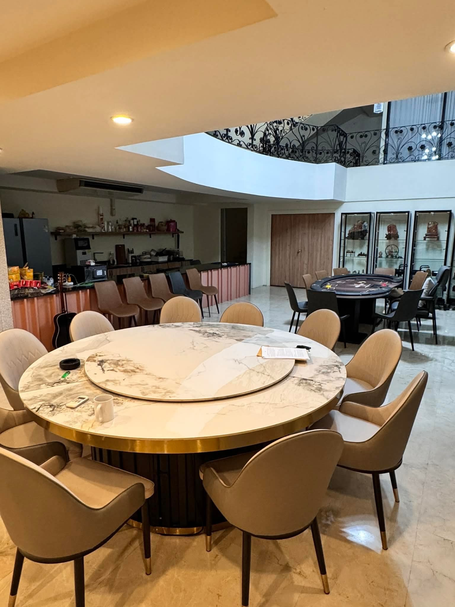 📌 ปล่อยเช่า : Stand Alone Building ใจกลางรัชดา , ใกล้ MRT สุทธิสาร , 9 ชั้น , 1200 ตรม , 12 ที่จอด   สามารถทำ  • Wellness Center /  Office / Clinic etc   📌 Rental : Stand Alone Building In Ratchada , close to MRT Suthisarn , 9 Storeys , 1200 sqm , 12 Pa – รูปที่ 3