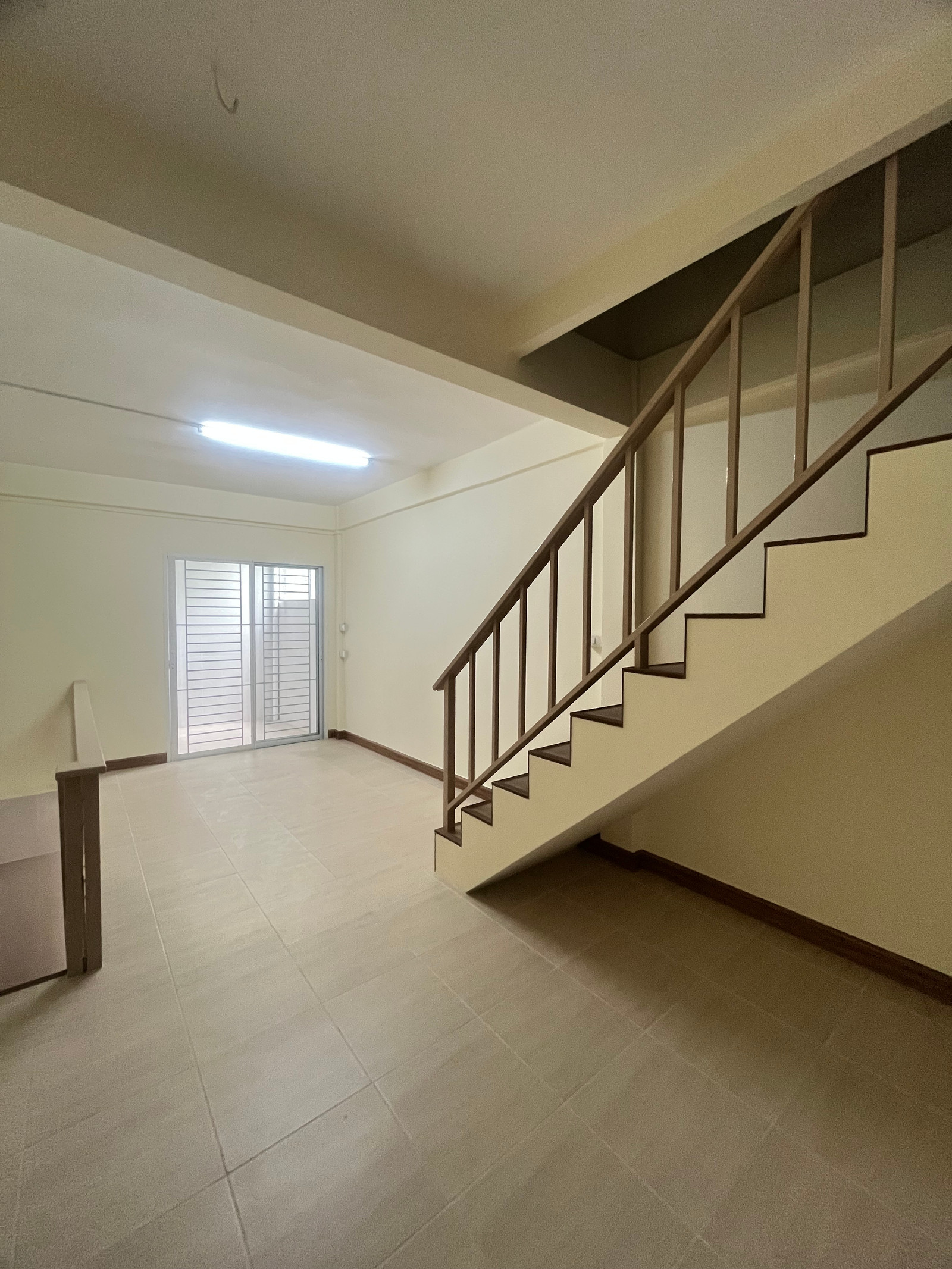 3-story shophouse for rent, newly renovated, Charoen Rat 7 | 20,000 baht/month | near Rama 3 – รูปที่ 3