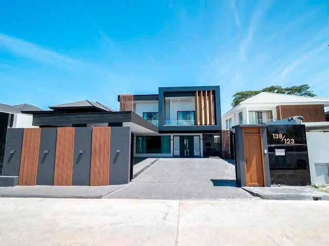 Luxury Pool Villa for Rent in Pattaya near Jomtien Beach Luxury Pool Villa for Rent in Pattaya near Jomtien Beach