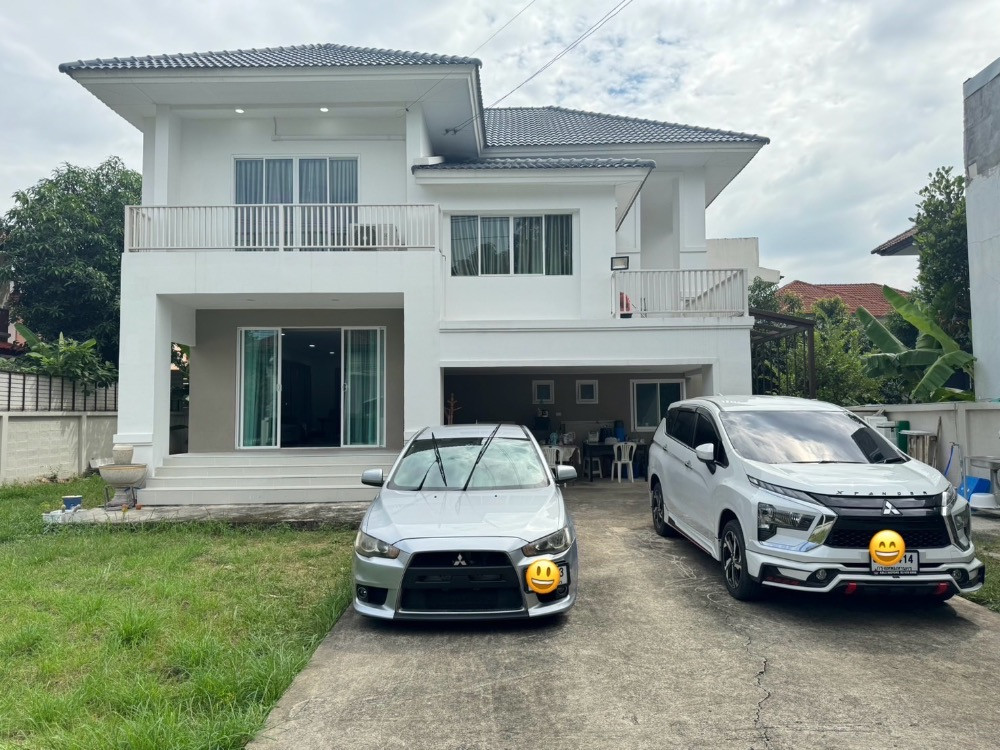 🟢 ให้เช่าบ้านเดี่ยวหรู 2 ชั้น สวนกว้าง 122 ตร.วา 3 ห้องนอน 4 ห้องน้ำ+ห้องแม่บ้าน ตกแต่งสวยพร้อมเฟอร์ จอดรถ 6 คัน ฟรีค่าส่วนกลาง – รูปที่ 2