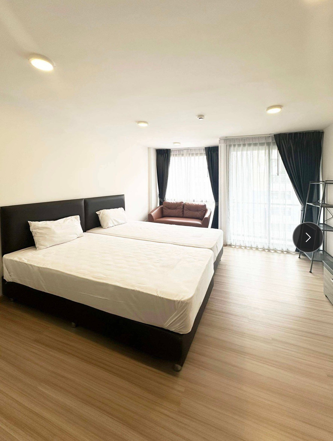 SALE! Chateau in Town Pinklao-Siriraj | Pet Friendly | Free transfer | Free furniture.