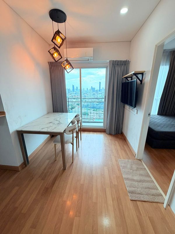 Lumpini Place Ratchada - Sathu, 2 bedroom condo, ready for rent.
