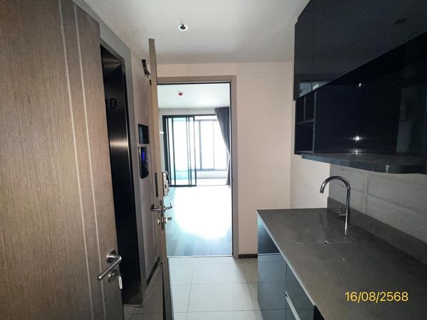 💥 4.768 million! Get 1 bedroom, 34.15 sq m, on the location "Siam-Ratchathewi" 🏙️ Ideo Q Siam-Ratchathewi | 10th floor, budget less than 5 million, but get a condo in the heart of the city. Near Siam and Ratchathewi — there arent many to choose 