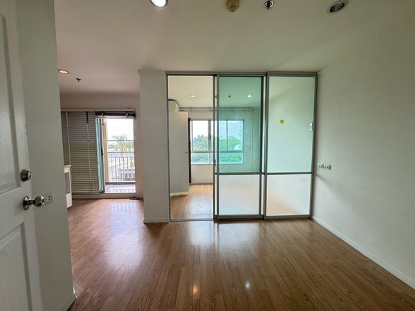 Urgent sale Lumpini Ville Lasalle-Barring, Building B, 5th floor, corner room, open view, 1,150,000 baht.
