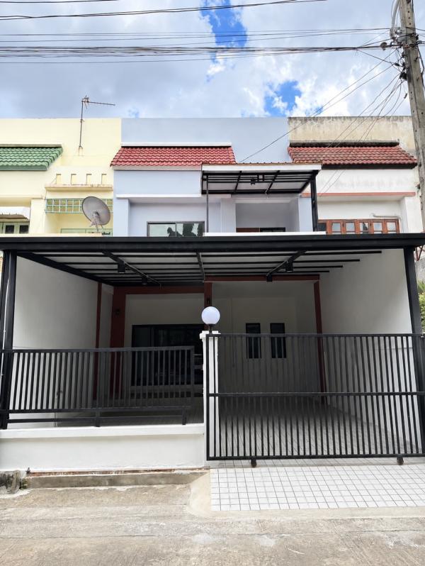 ขายทาวน์เฮ้าส์/ทาวน์โฮม  ชมฟ้า-วรางกูล คลอง 2 ประชาธิปัตย์ ธัญบุรี ปทุมธานี CX-174148