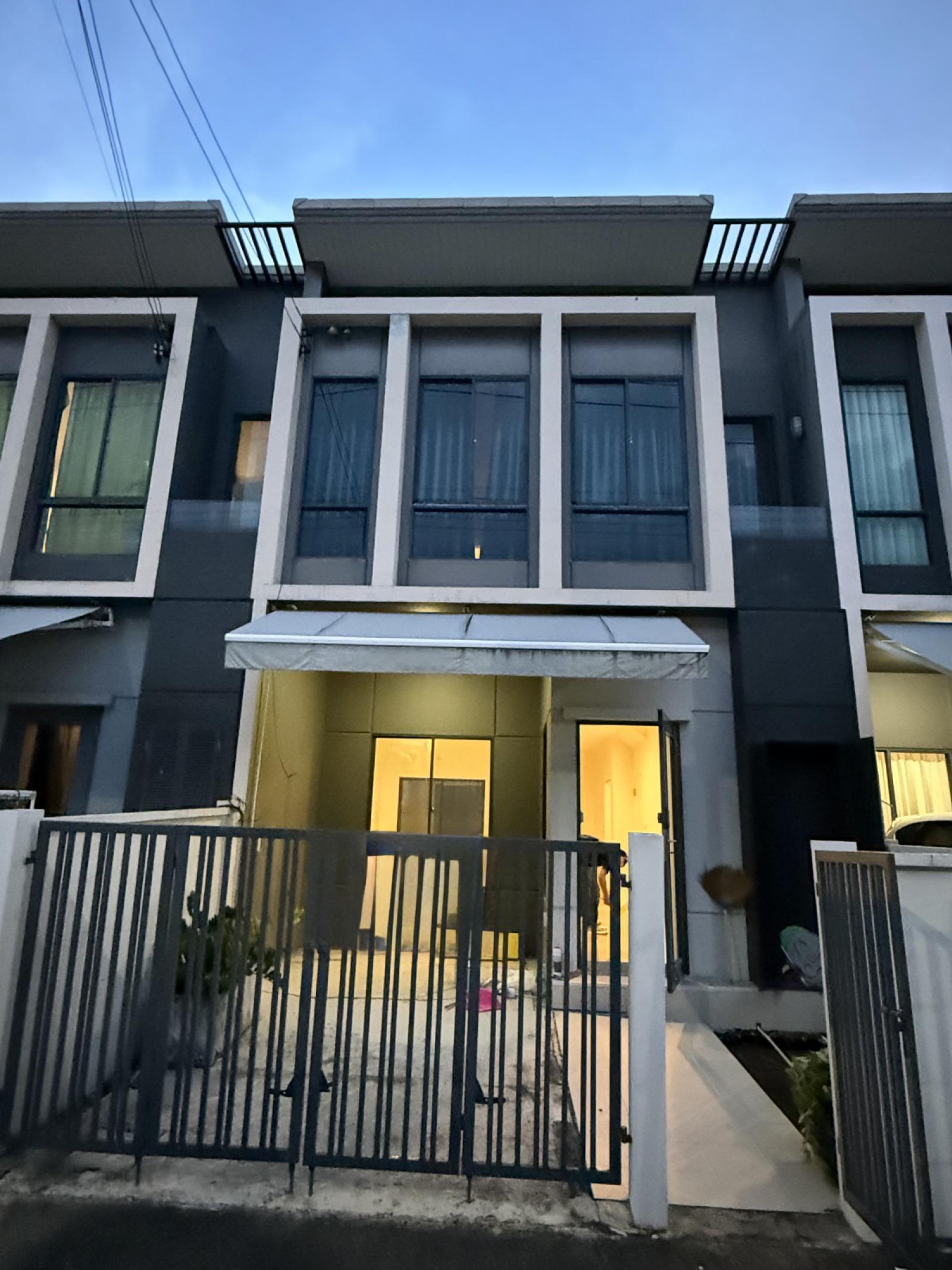 For Sale Townhouse/Townhome , Pleno Sukhumvit-Bangna , Bang Kaeo , Bang Phli , Samut Prakarn , CX-170485 For Sale Townhouse/Townhome , Pleno Sukhumvit-Bangna , Bang Kaeo , Bang Phli , Samut Prakarn , CX-170485
